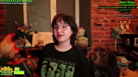 Snapshot of frogessjay chatting on 18, 10, 2025 Jaywise Frogfoot online show from 18, 10, 2025