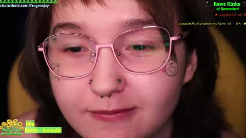 Snapshot of frogessjay chatting on 24, 11, 2025 Jaywise Frogfoot online show from 24, 11, 2025