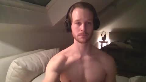 Snapshot of frozenyoga chatting on 24, 2, 2025 frozenyoga online show from 24, 2, 2025