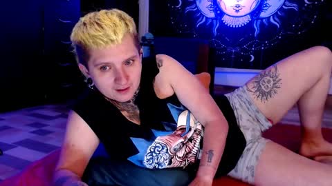 Snapshot of ftmblueyes chatting on 9, 1, 2025 HEHIM online show from 9, 1, 2025