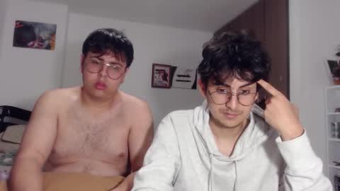 Snapshot of fuck_blow chatting on 24, 11, 2025 uwu online show from 24, 11, 2025