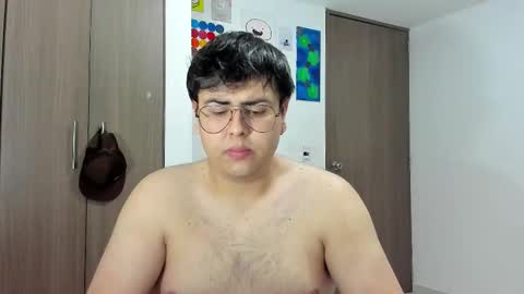 Snapshot of fuck_blow chatting on 25, 3, 2026 uwu online show from 25, 3, 2026