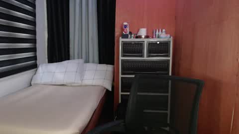 Snapshot of fuck_by_zack chatting on 17, 12, 2024 Zack online show from 17, 12, 2024