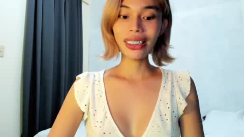 fuckingsexy143 online show from 19, 6, 2026