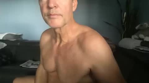 Snapshot of fuertecock chatting on 15, 10, 2025 Gregorio online show from 15, 10, 2025