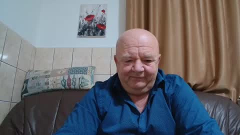 Snapshot of fullballs6 chatting on 18, 12, 2024 fullballs6 online show from 18, 12, 2024