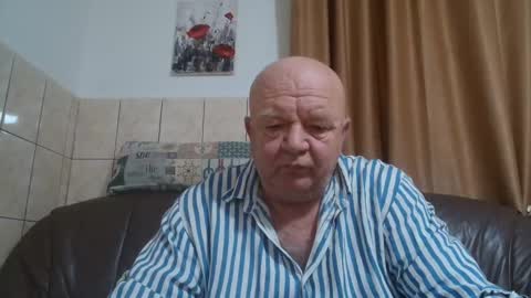 Snapshot of fullballs6 chatting on 24, 12, 2024 fullballs6 online show from 24, 12, 2024