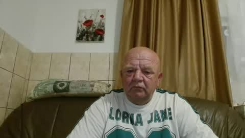 Snapshot of fullballs6 chatting on 9, 9, 2025 fullballs6 online show from 9, 9, 2025