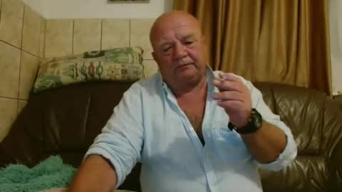 Snapshot of fullballs6 chatting on 10, 9, 2025 fullballs6 online show from 10, 9, 2025