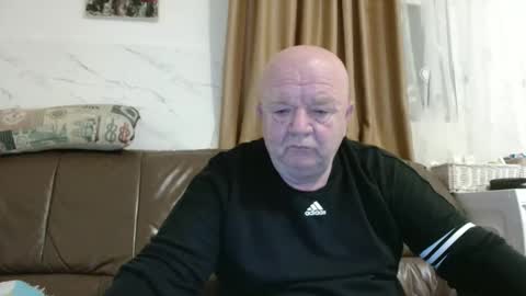 fullballs6 online show from 26, 2, 2026