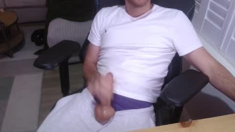 Snapshot of funkybits chatting on 10, 4, 2026 funkybits online show from 10, 4, 2026