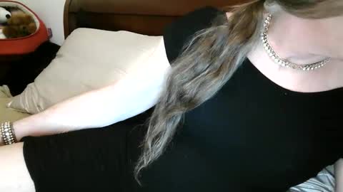Snapshot of funtimetgirl chatting on 22, 5, 2026 Jessie Love online show from 22, 5, 2026