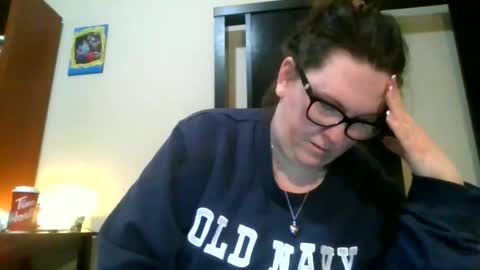 fuzzypeaches87 online show from 15, 2, 2026