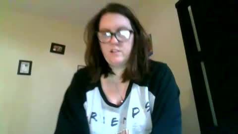 Snapshot of fuzzypeaches87 chatting on 20, 3, 2026 fuzzypeaches87 online show from 20, 3, 2026