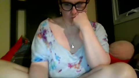 Snapshot of fuzzypeaches87 chatting on 12, 4, 2026 fuzzypeaches87 online show from 12, 4, 2026
