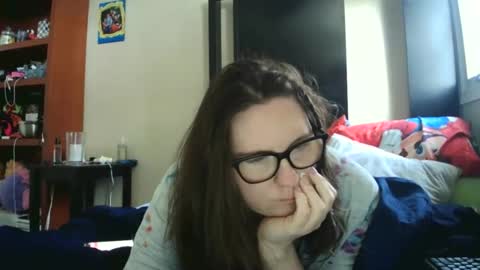 Snapshot of fuzzypeaches87 chatting on 3, 5, 2026 fuzzypeaches87 online show from 3, 5, 2026