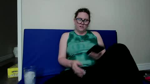 Snapshot of fuzzypeaches87 chatting on 16, 6, 2026 fuzzypeaches87 online show from 16, 6, 2026