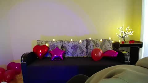 Snapshot of gabby_di chatting on 12, 2, 2025 Jaklin online show from 12, 2, 2025