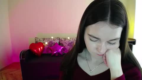 Snapshot of gabby_di chatting on 7, 3, 2025 Jaklin online show from 7, 3, 2025