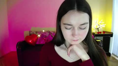 Snapshot of gabby_di chatting on 7, 3, 2025 Jaklin online show from 7, 3, 2025