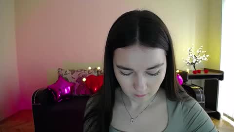 Snapshot of gabby_di chatting on 12, 3, 2025 Jaklin online show from 12, 3, 2025