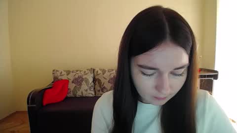 Snapshot of gabby_di chatting on 16, 9, 2025 Jaklin online show from 16, 9, 2025