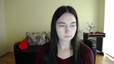 Snapshot of gabby_di chatting on 13, 10, 2025 Jaklin online show from 13, 10, 2025