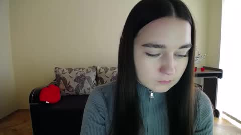 Snapshot of gabby_di chatting on 23, 10, 2025 Jaklin online show from 23, 10, 2025