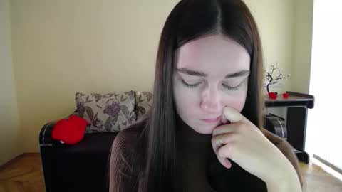 Snapshot of gabby_di chatting on 29, 10, 2025 Jaklin online show from 29, 10, 2025