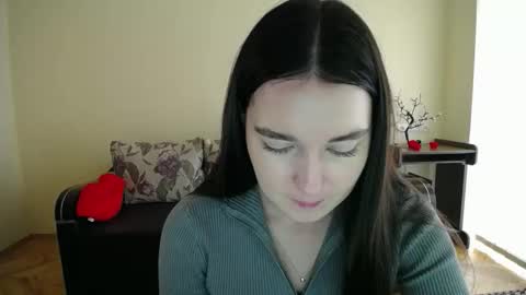 Snapshot of gabby_di chatting on 11, 11, 2025 Jaklin online show from 11, 11, 2025