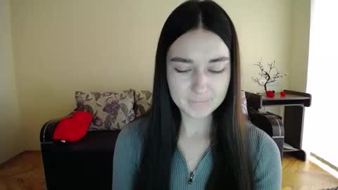 Snapshot of gabby_di chatting on 21, 11, 2025 Jaklin online show from 21, 11, 2025