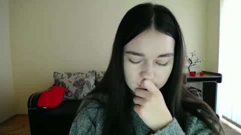 Snapshot of gabby_di chatting on 24, 11, 2025 Jaklin online show from 24, 11, 2025