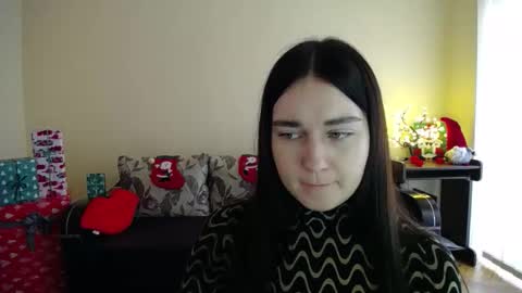 Snapshot of gabby_di chatting on 19, 12, 2025 Jaklin online show from 19, 12, 2025