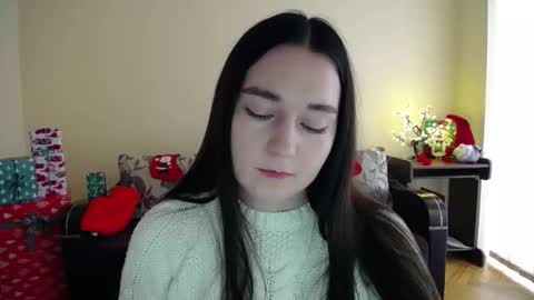 Snapshot of gabby_di chatting on 8, 1, 2026 Jaklin online show from 8, 1, 2026