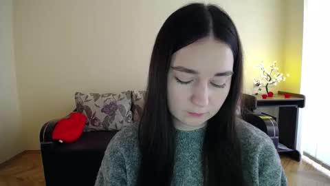 Snapshot of gabby_di chatting on 2, 2, 2026 Jaklin online show from 2, 2, 2026