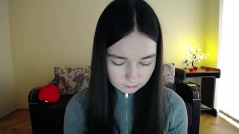 Snapshot of gabby_di chatting on 4, 2, 2026 Jaklin online show from 4, 2, 2026