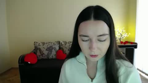 Jaklin online show from 5, 3, 2026