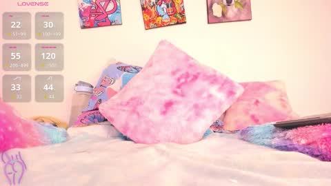 Snapshot of gabi_m chatting on 23, 10, 2025 please follow my friendasya zas online show from 23, 10, 2025
