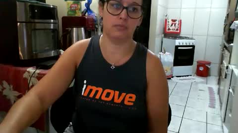 Snapshot of gabibrasil chatting on 9, 6, 2026 gaby layla online show from 9, 6, 2026