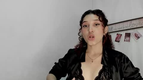 Snapshot of gabriela_duarte chatting on 2, 2, 2025 Gabi online show from 2, 2, 2025