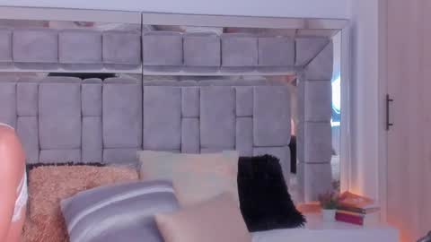 Gabriela Montes online show from 2, 12, 2024