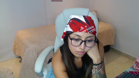 Snapshot of gabriela_morales01 chatting on 5, 12, 2024 .  online show from 5, 12, 2024