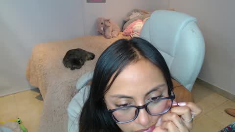 Snapshot of gabriela_morales01 chatting on 6, 12, 2024 .  online show from 6, 12, 2024