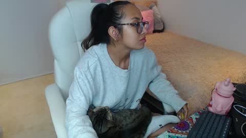 Snapshot of gabriela_morales01 chatting on 17, 12, 2024 .  online show from 17, 12, 2024
