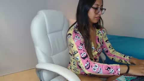 Snapshot of gabriela_morales01 chatting on 11, 2, 2025 .  online show from 11, 2, 2025