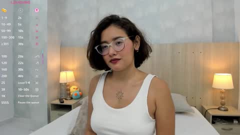 Snapshot of gabriela_vargas chatting on 10, 10, 2025 Gabriela Vargas online show from 10, 10, 2025