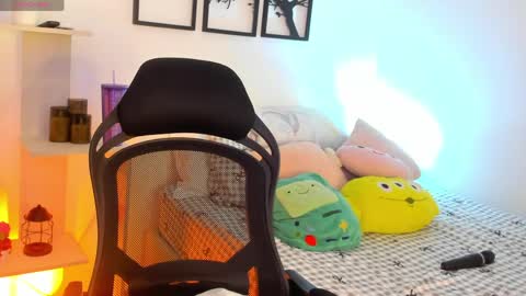 Snapshot of gabriella__tom chatting on 4, 5, 2026 Gabriella online show from 4, 5, 2026