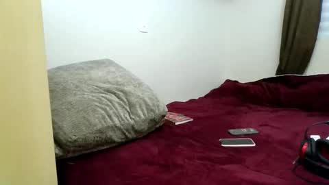 gabriellamanhaes online show from 4, 6, 2026