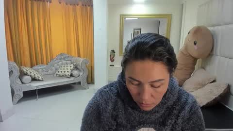 Snapshot of gaby_trent chatting on 16, 2, 2026 gabriela online show from 16, 2, 2026