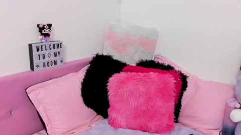 Snapshot of gabyye_capprins chatting on 1, 2, 2025 gabyye capprins online show from 1, 2, 2025